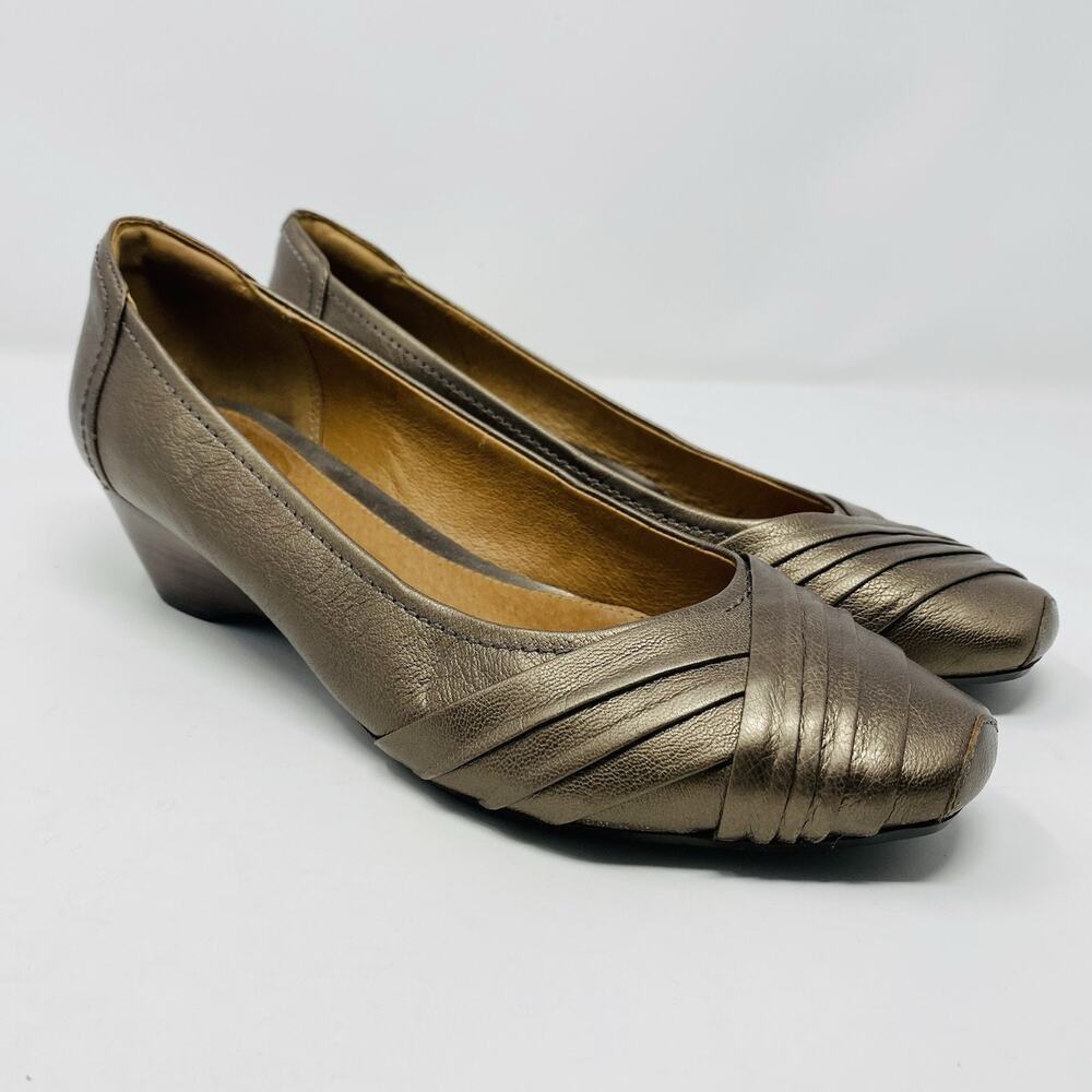 Clarks Heels 9.5 Artisan Ryla Wedge Leather Slip On Career Work Casual